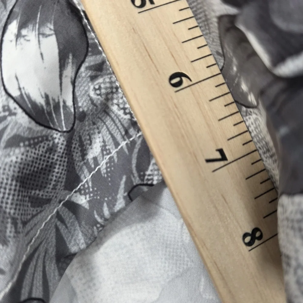 Bugatchi Mens XXL 40 Swim Trunks Orchid Floral Hawaiian‎ Black And White